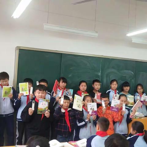 插上科学的翅膀飞一一广利街小学六年级五班线上作文教学第二期优秀作文展(科幻故事)