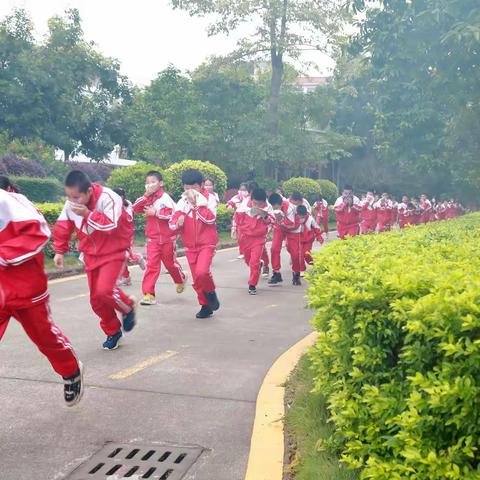 英雄子材 快乐消防——钦州市子材小学2021年秋季学期消防安全教育活动