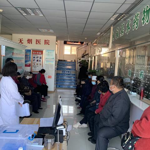 巴镇社区卫生服务中心开展“为精神患者送温暖”免费补药技术指导工作