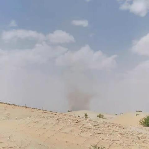 沙漠尘卷风（2021.6.9）沙漠风声与冰川风声比较