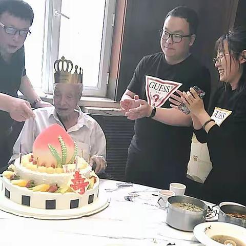 祝老岳父生日快乐！