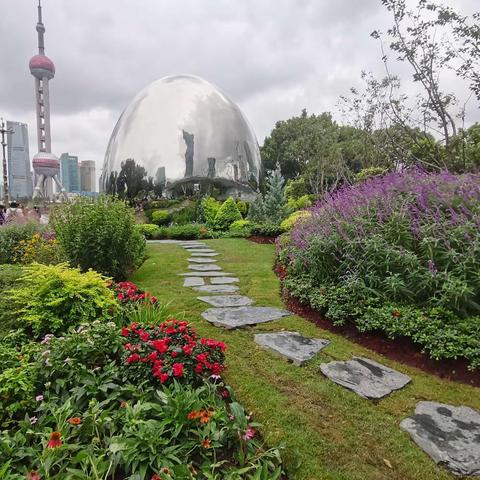 九月—魔都水滴（上海北外滩滨江绿地）