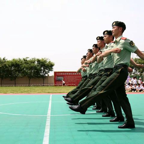 “童心向党庆百年，徒步拉练进军营”泗洪县实验小学六年级实践活动