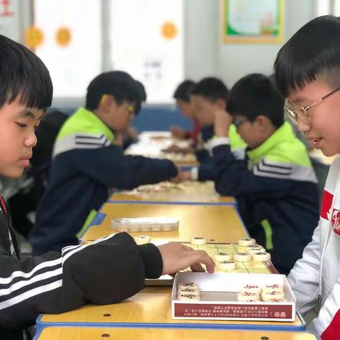 郑州一中教育集团洛阳伊河学校小学部棋艺社团（辅导教师：张梦蝶）