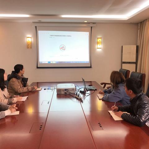 开发区管委会组织召开基层组织换届选举工作培训会