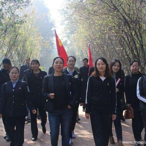 禄丰县政务服务管理局主题党日活动（花絮)