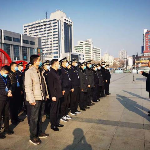 火车站管委会领导慰问一线执法人员