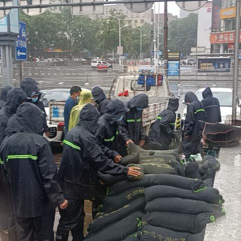 坚守岗位积极备战全力出击处置险情——站区执法局抗击8月22日暴雨汛情