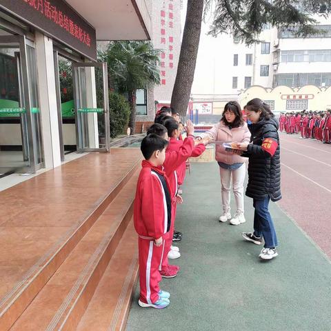 促习惯养成 育品质学生——开封市马市街小学开展文明礼貌月评选表彰活动