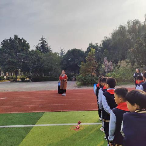 张岭小学体测运动会