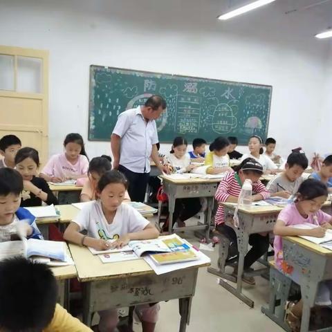 终兴镇蔡溜小学课后服务