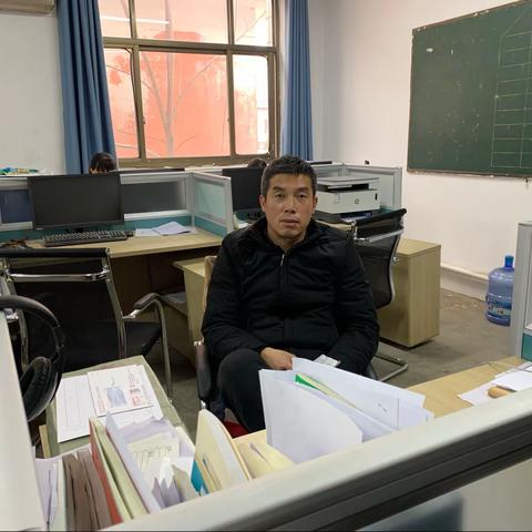 安全第一，警钟长鸣——七年级全体教师安全会议