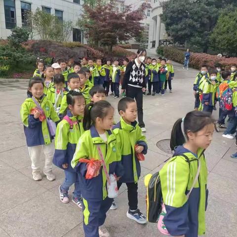 赏民兵故事，领古城风情——明镜小学104班研学之旅
