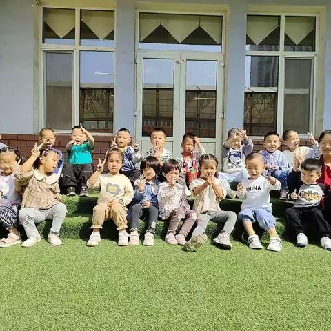 爱上幼儿园——晋北幼儿园小二班宝贝入园第一月成长足迹🎈