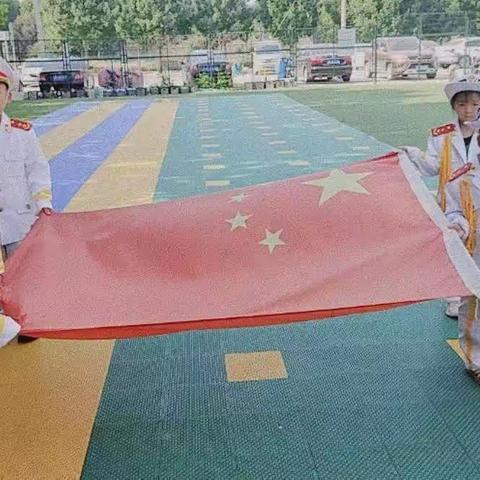 “同升国旗🇨🇳童颂祖国”-----东阿县育龙幼儿园升国旗仪式