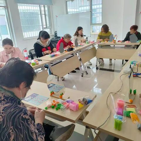 “黏趣指尖，照亮美好”手工镜DIY活动