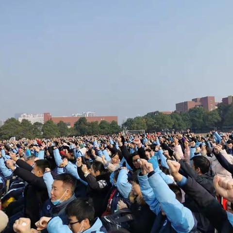 建宁中学《梦想与爱同行》感恩励志家庭教育演讲