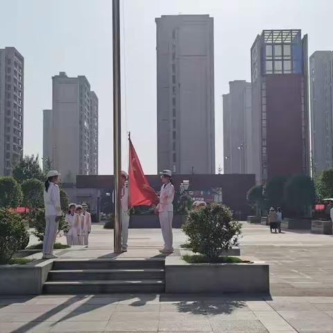 书香浸校园  共享齐阅读—息县第一小学五十一班中队主题升旗仪式