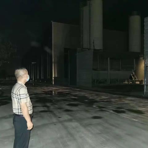 菏泽市生态环境局定陶区分局开展夜间帮扶检查