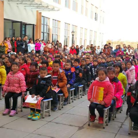 热烈祝贺襄州九中家长委员会成立