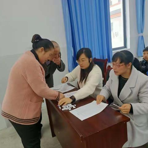 演讲比赛话朋友，大声说出I Love you