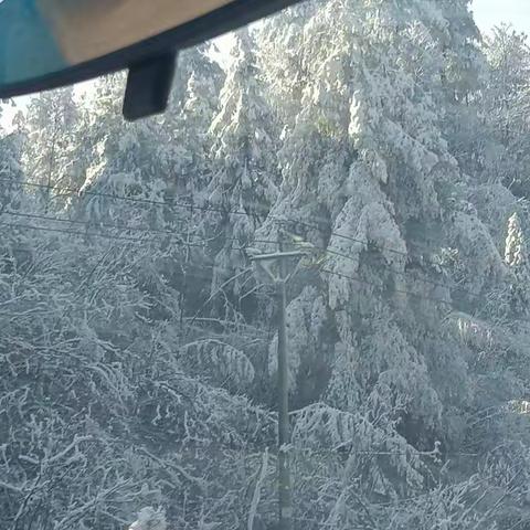 大太阳☀雪山，漂亮