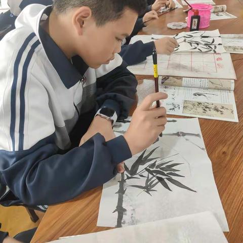 五华区云铜中学学生美术作业展