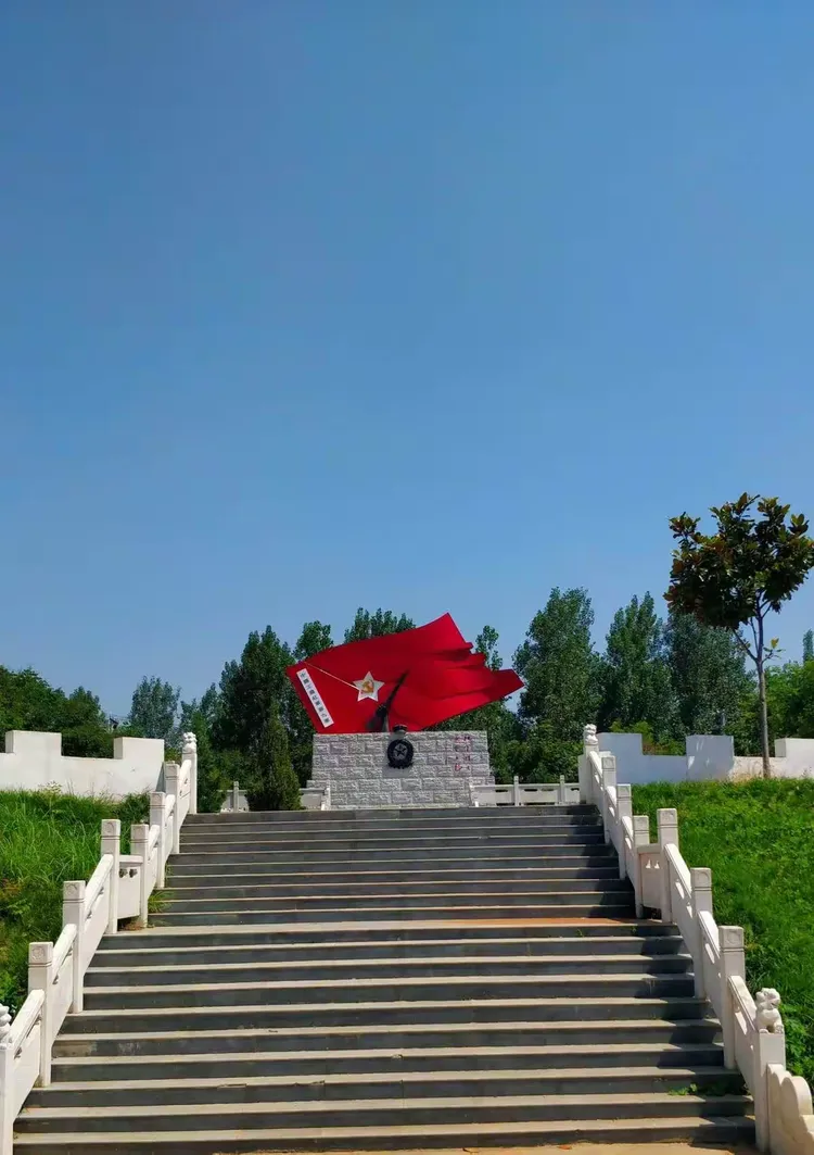 叶县卫健委组织开展迎七一"不忘初心,砥砺前行"纪念活动