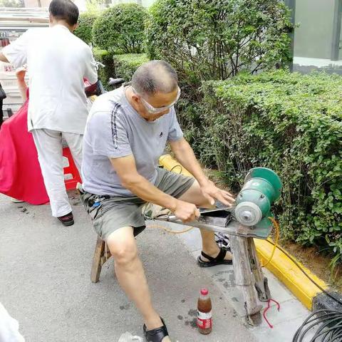 名门尚居社区便民服务日活动