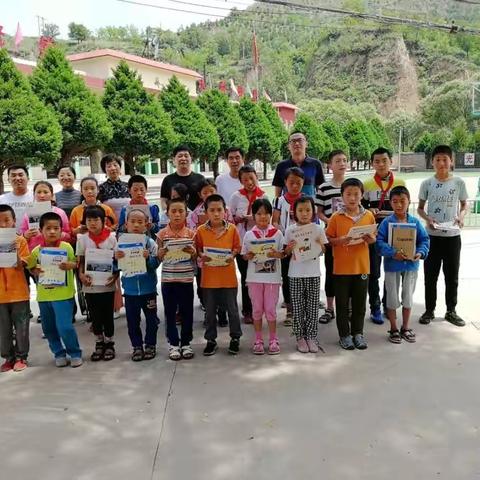 共学、共研、共享、共进——清涧县“第二小学共同体”学习交流活动