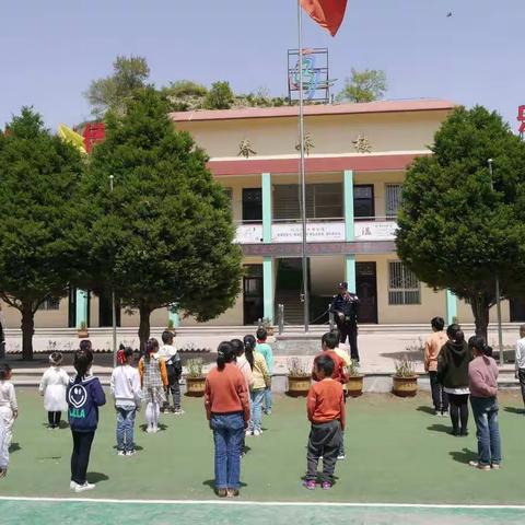 做好日常演练 确保校园安全