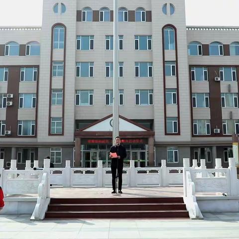 弘扬雷锋精神，争做时代新人———市育才学校举行“文明礼貌月”启动仪式