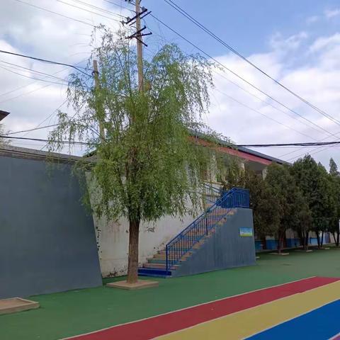 轻叩诗歌的大门（上）