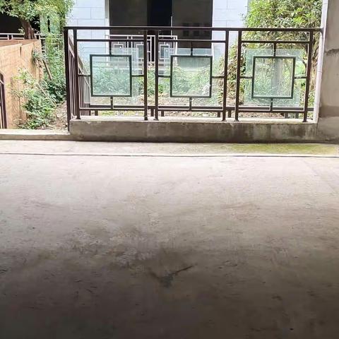 急售南湖别院别墅204平方.负1/2.1一4楼带花园60m.6/2/5卫.清水.9800平方.不包证Ⅴ66123.61109