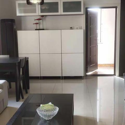 急售✿✿东湖丽景9楼，2/2/1，精装修全家具家电，产权73平方实得90，售价59.8万，V66123.61109.61733