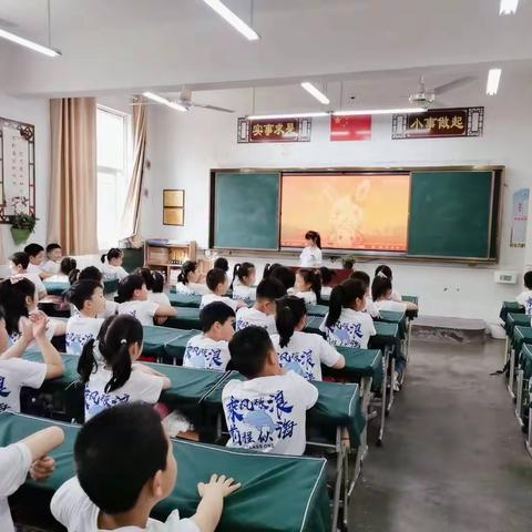 童心唱童谣，经典伴成长——息县第一小学老校区“诵一首童谣”活动