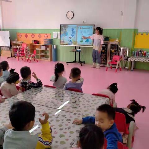 拿银幼儿园太阳一班重阳节主题活动“感恩重阳，老幼同乐”