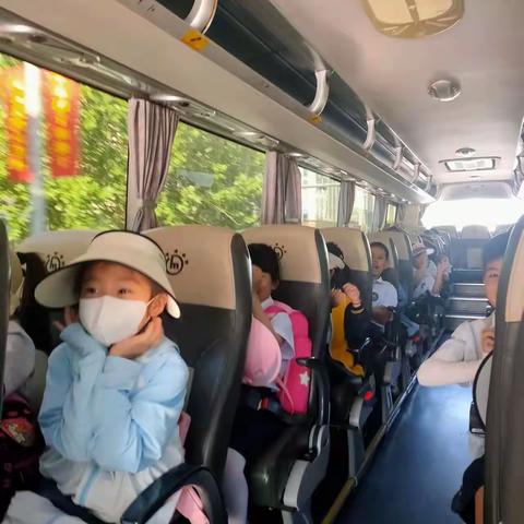 【双减在路上】悠悠夏日共奔赴，研学拾趣促成长——西港路小学研学旅行活动