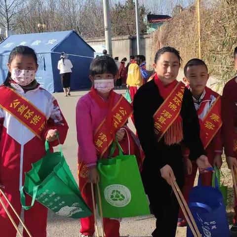 漷县镇马头小学习练太极拳，大地美容！