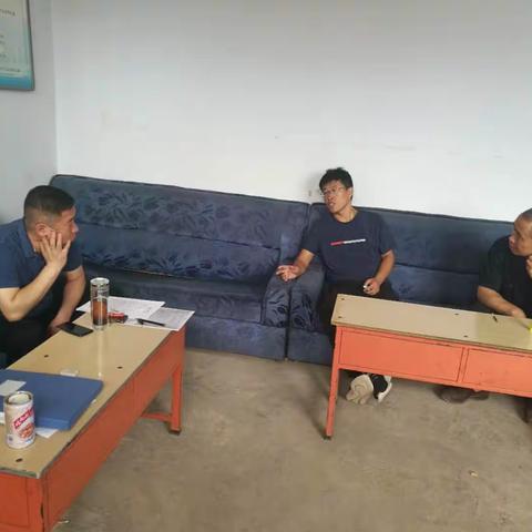 “扶贫路上，我们在行动”市城联社张宇宏、平小强两名副主任深入贫困村走访