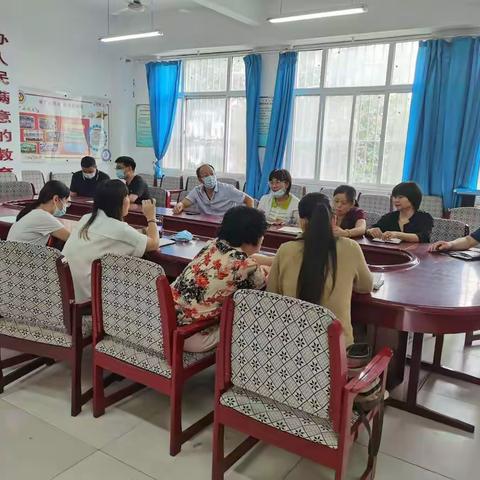 喜迎二十大，永远跟党走——广平小学开展集体学习和手抄报活动
