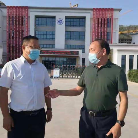 莅临指导  砥砺前行——开封市教体局领导到开封市一师附小龙亭学校（元德小学）视察指导工作