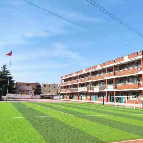 析数据、明差距，找准方向齐发力一一洛龙六实校小学部六年级教研会