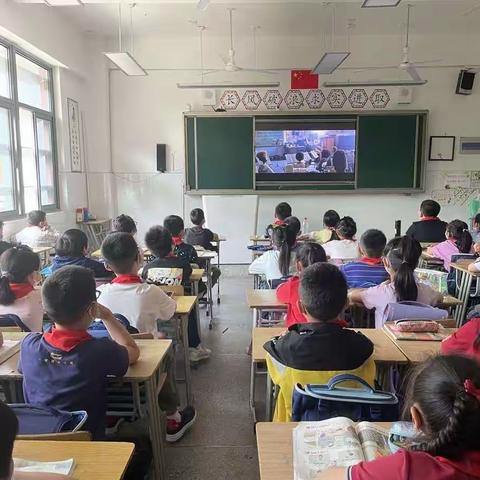 心随影动，护航成长 —— 合肥市长淮新村小学开展心理健康观影活动