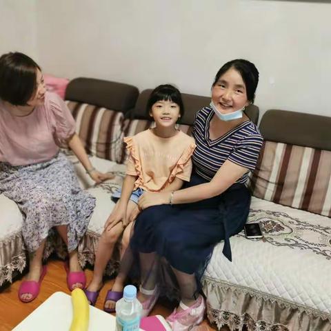 倾听家长心声，共担育人使命——长淮新村小学开展暑期大走访活动