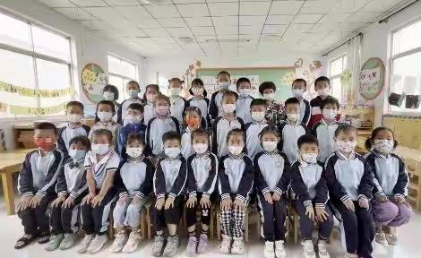 宝山中心幼儿园中二班班级特色活动展示