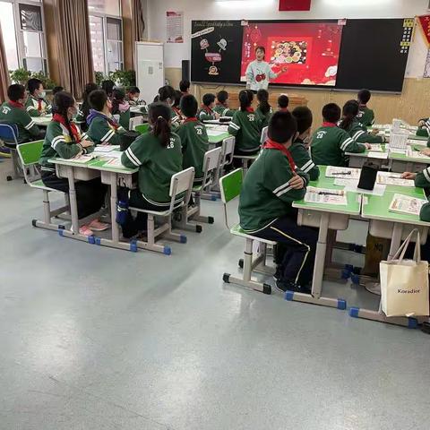 传播中国文化，导图引领课堂                 —记小学英语组发展日课