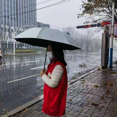 补位不越位，分工不分家———兰陵一中党员志愿服务队投身文明城市创建热潮