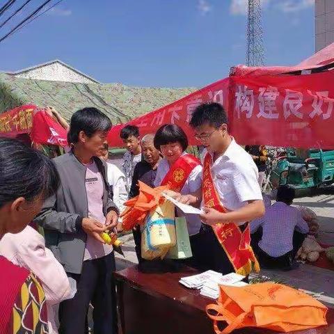 盐池农村商业银行积极开展支付结算业务宣传活动