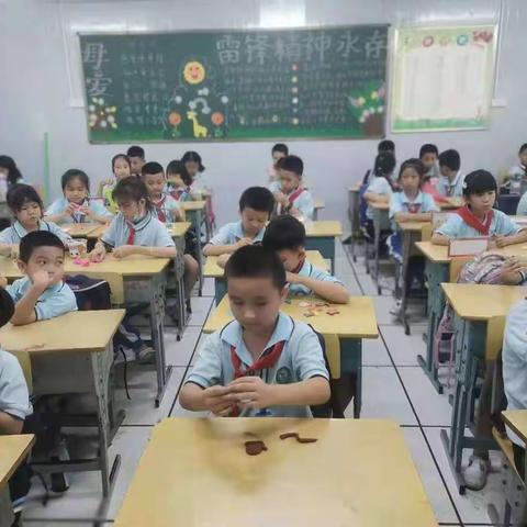 【第十一周】三亚市实验小学七彩光课程多彩橡皮泥之七星瓢虫